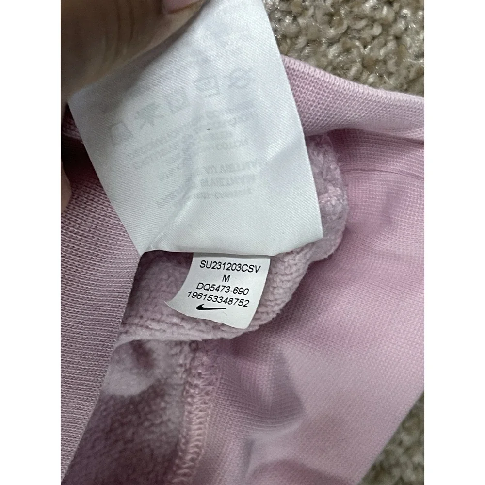 Nike Sweatshirt Women  Pink‎ Crew Neck Pullover Long Sleeve Size M